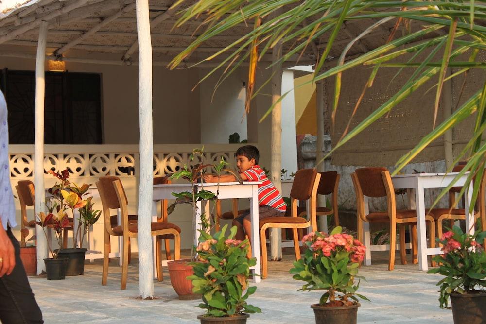 Ocean View Goan Beach House Calangute Eksteriør billede